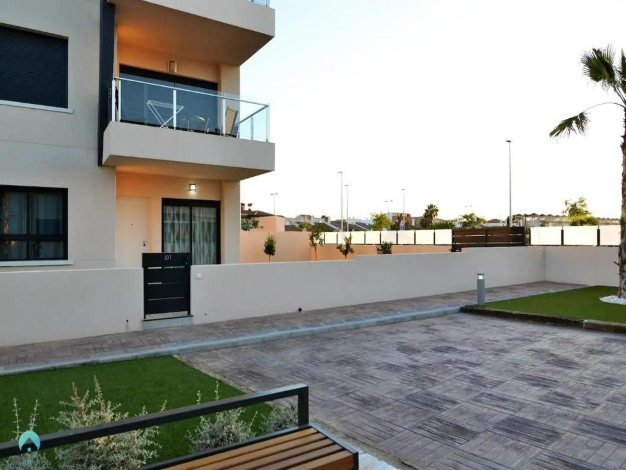 New Luxury Detached Villa With Pool At Beach Pilar de la Horadada Exteriör bild